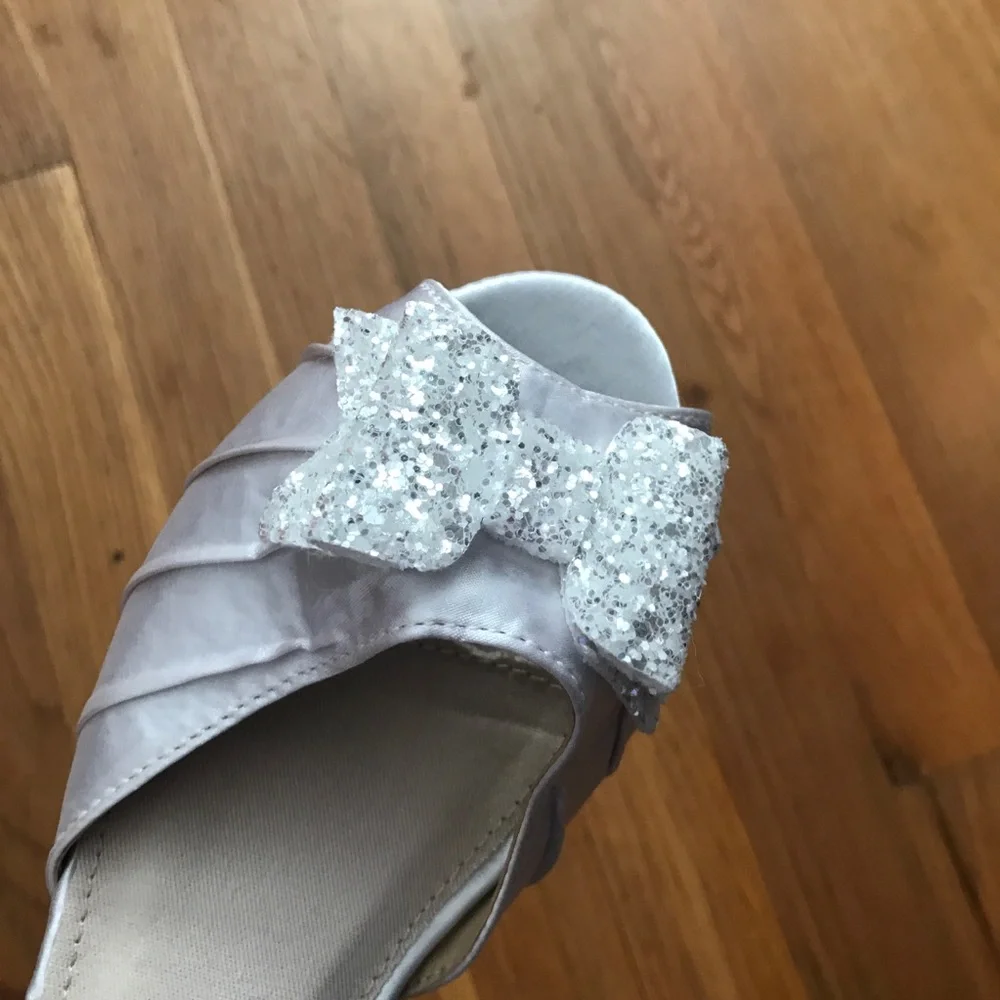 Kailee P Statin Peep toe Kitten heel Glitter Bow 4